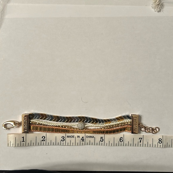 Victoria Emerson wrap bracelet. - Picture 6 of 6